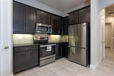 Townhouse in Ormond Beach, Florida 2 bedrooms, 142.05 sq.m. № 2232421 - photo 11