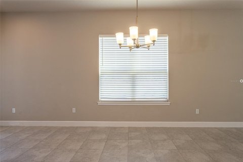 Townhouse in Ormond Beach, Florida 2 bedrooms, 142.05 sq.m. № 2232421 - photo 13