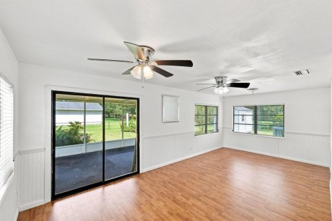 House in Vero Beach, Florida 3 bedrooms, 177.91 sq.m. № 2331501 - photo 23