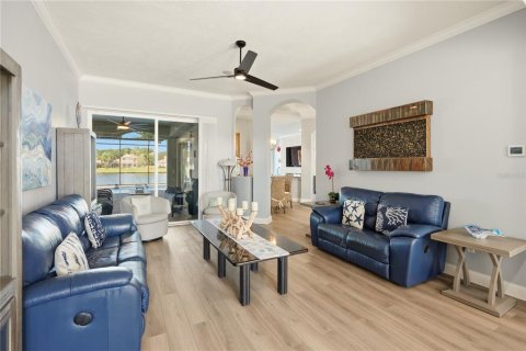 Villa ou maison à vendre à Palm Coast, Floride: 4 chambres, 272.02 m2 № 2399216 - photo 9