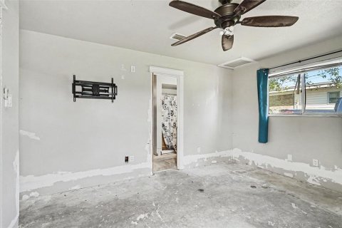House in Titusville, Florida 3 bedrooms, 94.76 sq.m. № 2208704 - photo 14