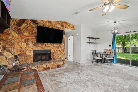 House in Titusville, Florida 3 bedrooms, 94.76 sq.m. № 2208704 - photo 4
