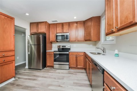 Casa en alquiler en Orlando, Florida, 3 dormitorios, 137.4 m2 № 1906788 - foto 4