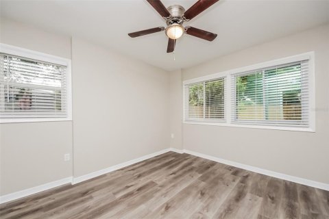 Casa en alquiler en Orlando, Florida, 3 dormitorios, 137.4 m2 № 1906788 - foto 9