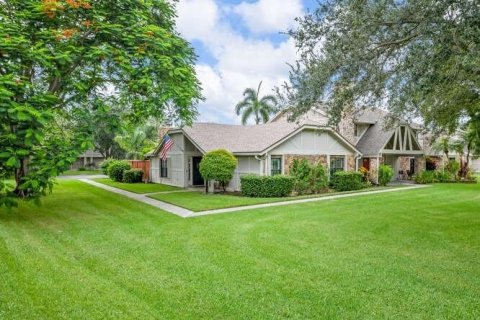 Townhouse in Wellington, Florida 3 bedrooms, 118.17 sq.m. № 1119009 - photo 1