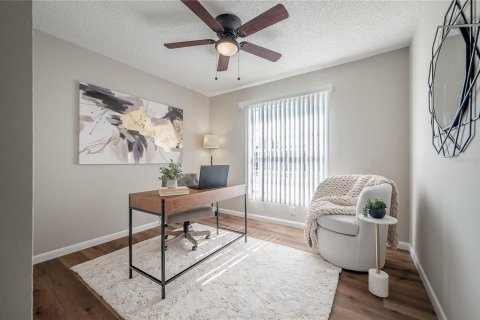 Duplex in Brandon, Florida 3 bedrooms, 108.6 sq.m. № 1875807 - photo 23
