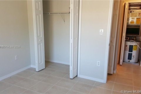 Condominio en alquiler en Homestead, Florida, 2 dormitorios, 75.72 m2 № 2025359 - foto 13