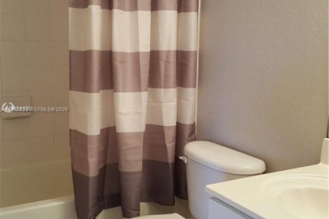 Condominio en alquiler en Homestead, Florida, 2 dormitorios, 75.72 m2 № 2025359 - foto 14