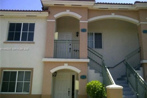 Condominio en alquiler en Homestead, Florida, 2 dormitorios, 75.72 m2 № 2025359 - foto 2