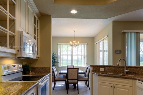 Copropriété à vendre à Parkland, Floride: 3 chambres, 130.06 m2 № 2070750 - photo 12