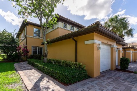 Copropriété à vendre à Parkland, Floride: 3 chambres, 130.06 m2 № 2070750 - photo 2