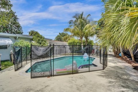 Appartement à Hollywood, Floride 2 chambres, 63.55 m2 № 2077653