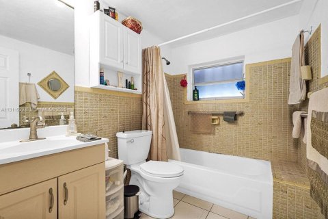 Купить виллу или дом в Хайалиа, Флорида 7 спален, 237.37м2, № 1758721 - фото 30