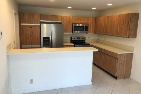 Touwnhouse à louer à Boca Raton, Floride: 3 chambres, 177.54 m2 № 2275800 - photo 8