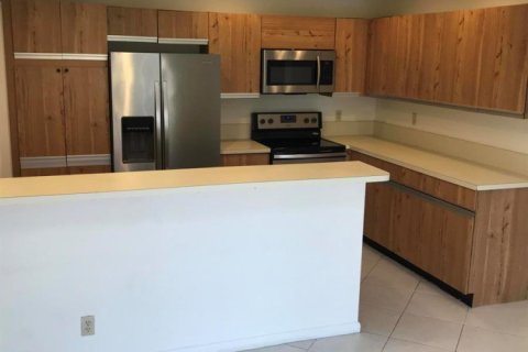 Touwnhouse à louer à Boca Raton, Floride: 3 chambres, 177.54 m2 № 2275800 - photo 6