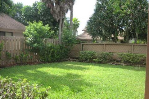 Touwnhouse à louer à Boca Raton, Floride: 3 chambres, 177.54 m2 № 2275800 - photo 5