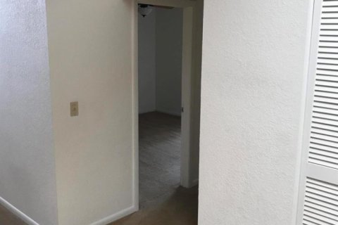 Touwnhouse à louer à Boca Raton, Floride: 3 chambres, 177.54 m2 № 2275800 - photo 19