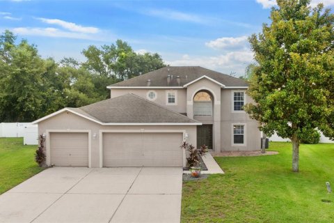 House in Auburndale, Florida 4 bedrooms, 206.43 sq.m. № 1857685 - photo 2