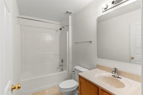 House in Auburndale, Florida 4 bedrooms, 206.43 sq.m. № 1857685 - photo 13