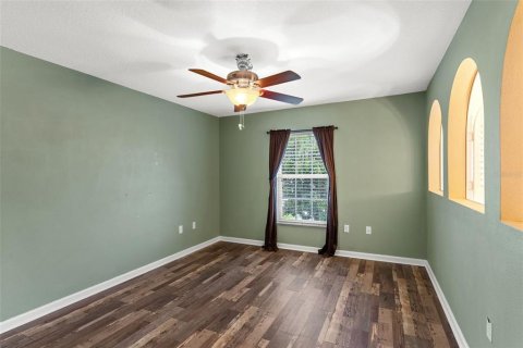 House in Auburndale, Florida 4 bedrooms, 206.43 sq.m. № 1857685 - photo 12