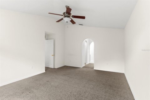 House in Auburndale, Florida 4 bedrooms, 206.43 sq.m. № 1857685 - photo 19