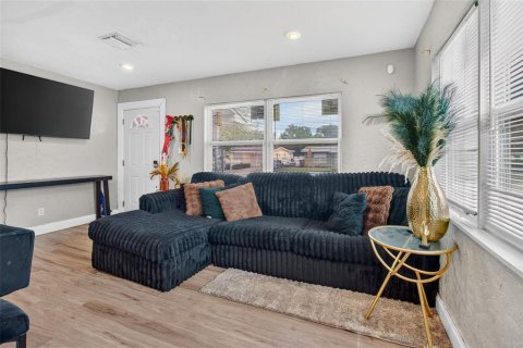 Villa ou maison à vendre à Saint Petersburg, Floride: 3 chambres, 102.19 m2 № 2388564 - photo 7