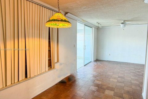 Купить кондоминиум в Авентура, Флорида 1 спальня, 75.9м2, № 1992499 - фото 15