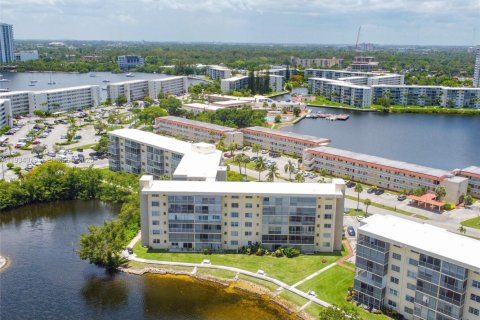 Купить кондоминиум в Авентура, Флорида 1 спальня, 75.9м2, № 1992499 - фото 29