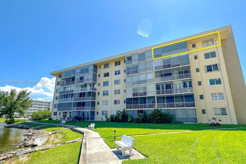 Купить кондоминиум в Авентура, Флорида 1 спальня, 75.9м2, № 1992499 - фото 25