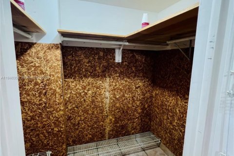 Купить кондоминиум в Майами-Бич, Флорида 2 спальни, 79.43м2, № 2004230 - фото 8