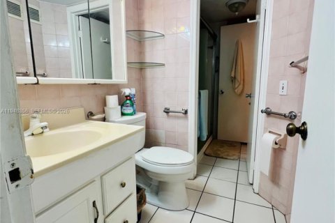 Купить кондоминиум в Майами-Бич, Флорида 2 спальни, 79.43м2, № 2004230 - фото 9