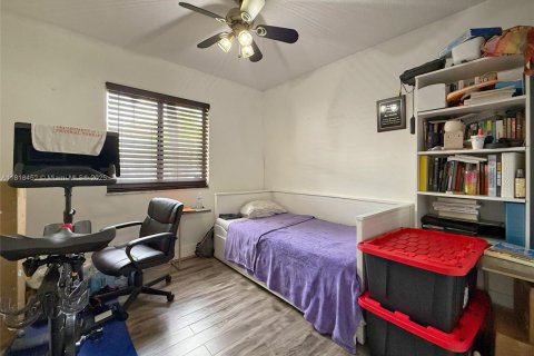 Condo in Cutler Bay, Florida, 3 bedrooms  № 1936891 - photo 9