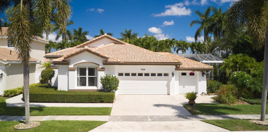 House in West Palm Beach, Florida 3 bedrooms, 151.62 sq.m. № 2169955