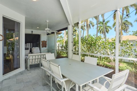 House in West Palm Beach, Florida 3 bedrooms, 151.62 sq.m. № 2169955 - photo 22