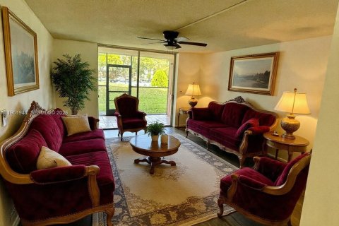 Condominio en Lauderhill, Florida, 1 dormitorio  № 2006094