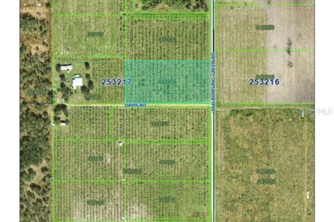Terreno en venta en Fort Meade, Florida № 1791494 - foto 1