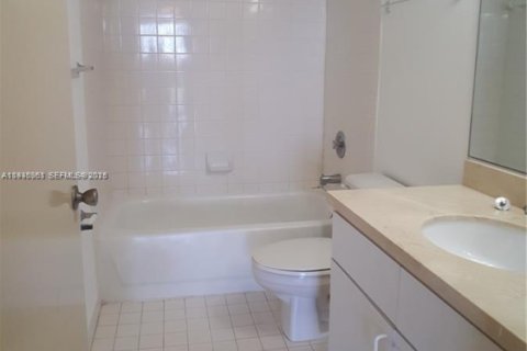 Condominio en venta en Miami Beach, Florida, 2 dormitorios, 92.9 m2 № 2034253 - foto 17