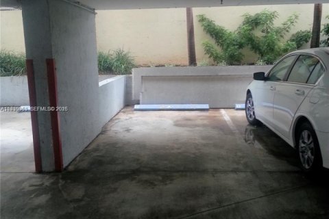 Condominio en venta en Miami Beach, Florida, 2 dormitorios, 92.9 m2 № 2034253 - foto 25