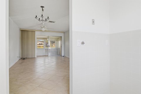 Copropriété à vendre à West Palm Beach, Floride: 1 chambre, 56.76 m2 № 2077508 - photo 9