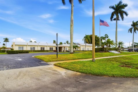 Copropriété à vendre à West Palm Beach, Floride: 1 chambre, 56.76 m2 № 2077508 - photo 25