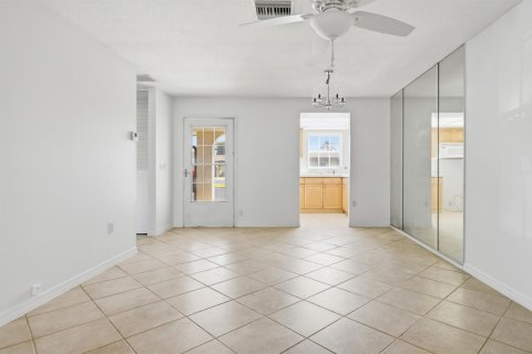 Copropriété à vendre à West Palm Beach, Floride: 1 chambre, 56.76 m2 № 2077508 - photo 4