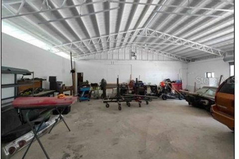 Propiedad comercial en venta en Gainesville, Florida, 709.12 m2 № 1885146 - foto 3