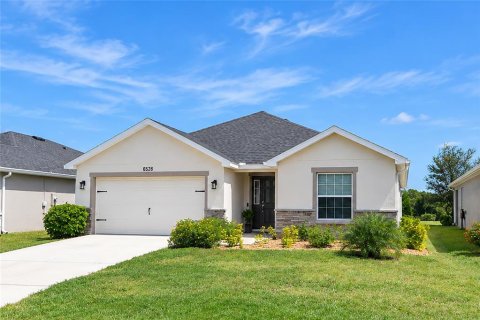 House in Parrish, Florida 3 bedrooms, 186.45 sq.m. № 2394455