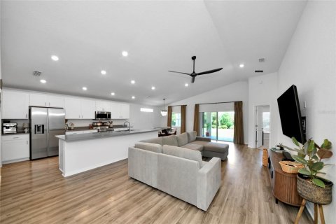 House in Parrish, Florida 3 bedrooms, 186.45 sq.m. № 2394455 - photo 11