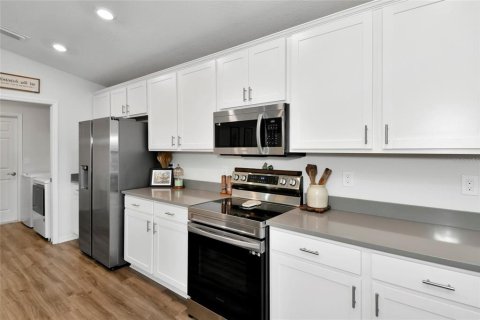 House in Parrish, Florida 3 bedrooms, 186.45 sq.m. № 2394455 - photo 6