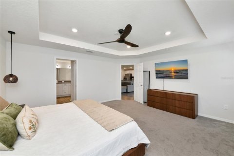 House in Parrish, Florida 3 bedrooms, 186.45 sq.m. № 2394455 - photo 16