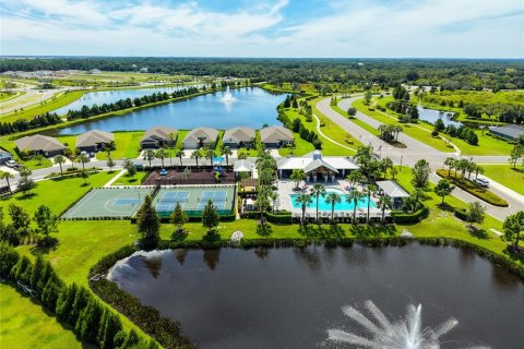 House in Parrish, Florida 3 bedrooms, 186.45 sq.m. № 2394455 - photo 28