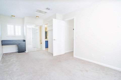 Townhouse in Stuart, Florida 2 bedrooms, 116.13 sq.m. № 2084179 - photo 26