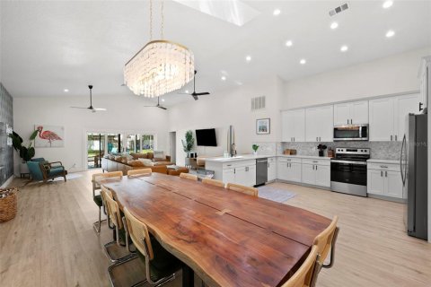 Villa ou maison à vendre à Palm Harbor, Floride: 4 chambres, 222.04 m2 № 1903771 - photo 11