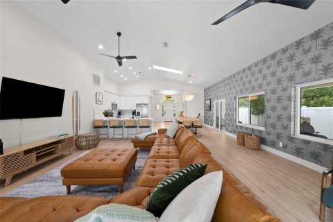 Villa ou maison à vendre à Palm Harbor, Floride: 4 chambres, 222.04 m2 № 1903771 - photo 25